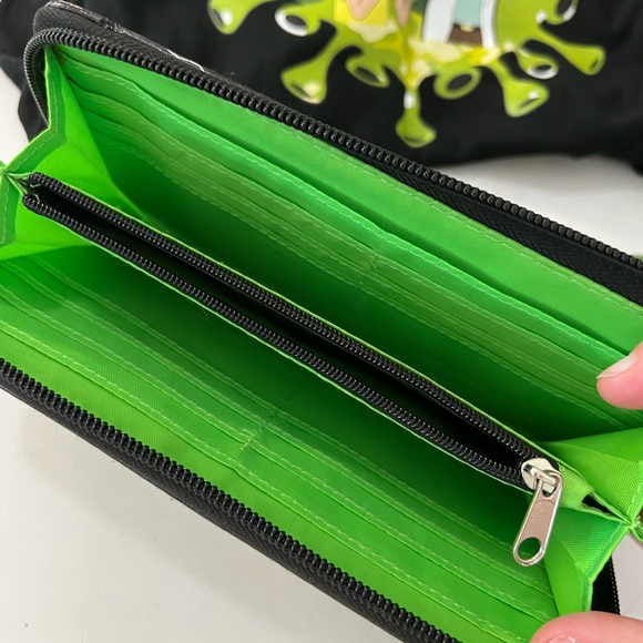 Rick & Morty wallets and tee shirt bundle - Picture 3 of 8
